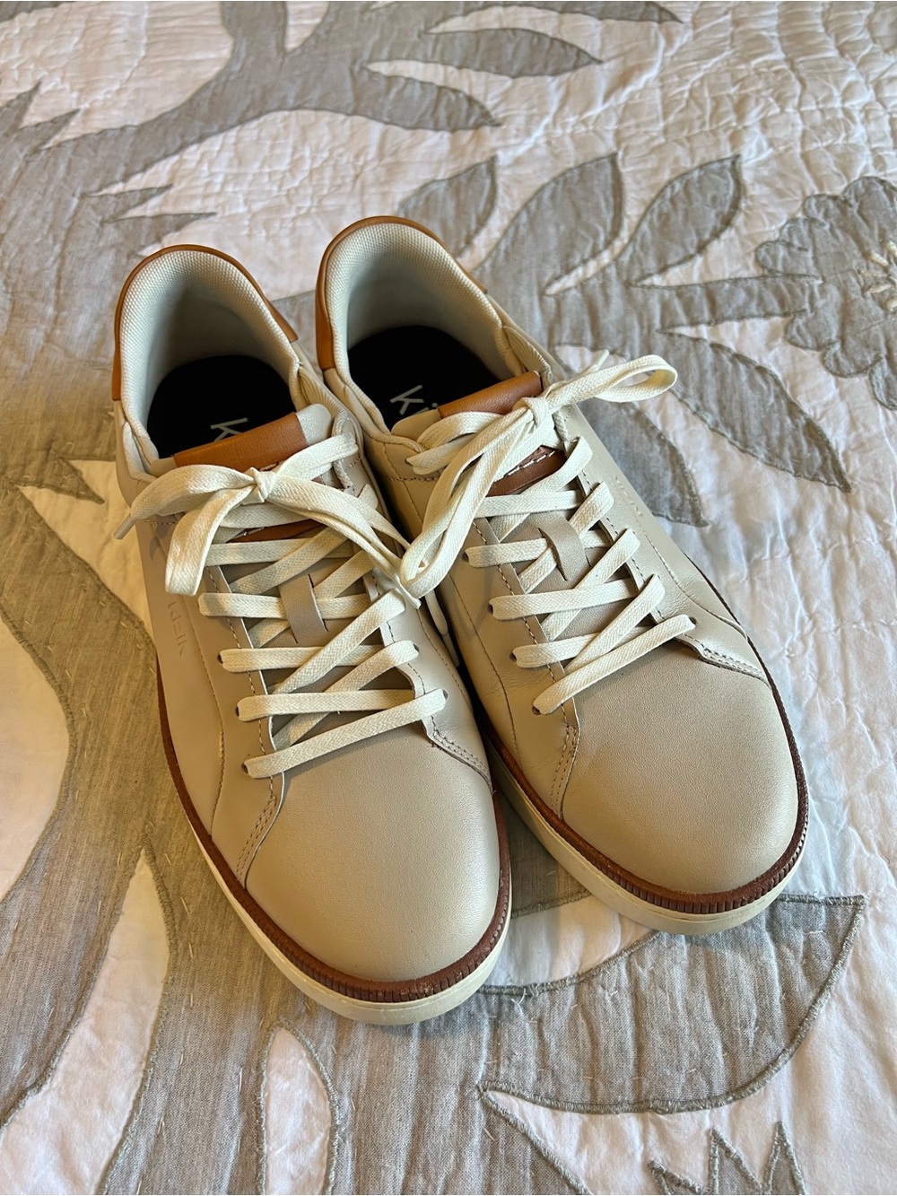 Men’s Kizik Sonoma Lite Taupe Full Grain Leather Hands Free Sneakers Size 9.5